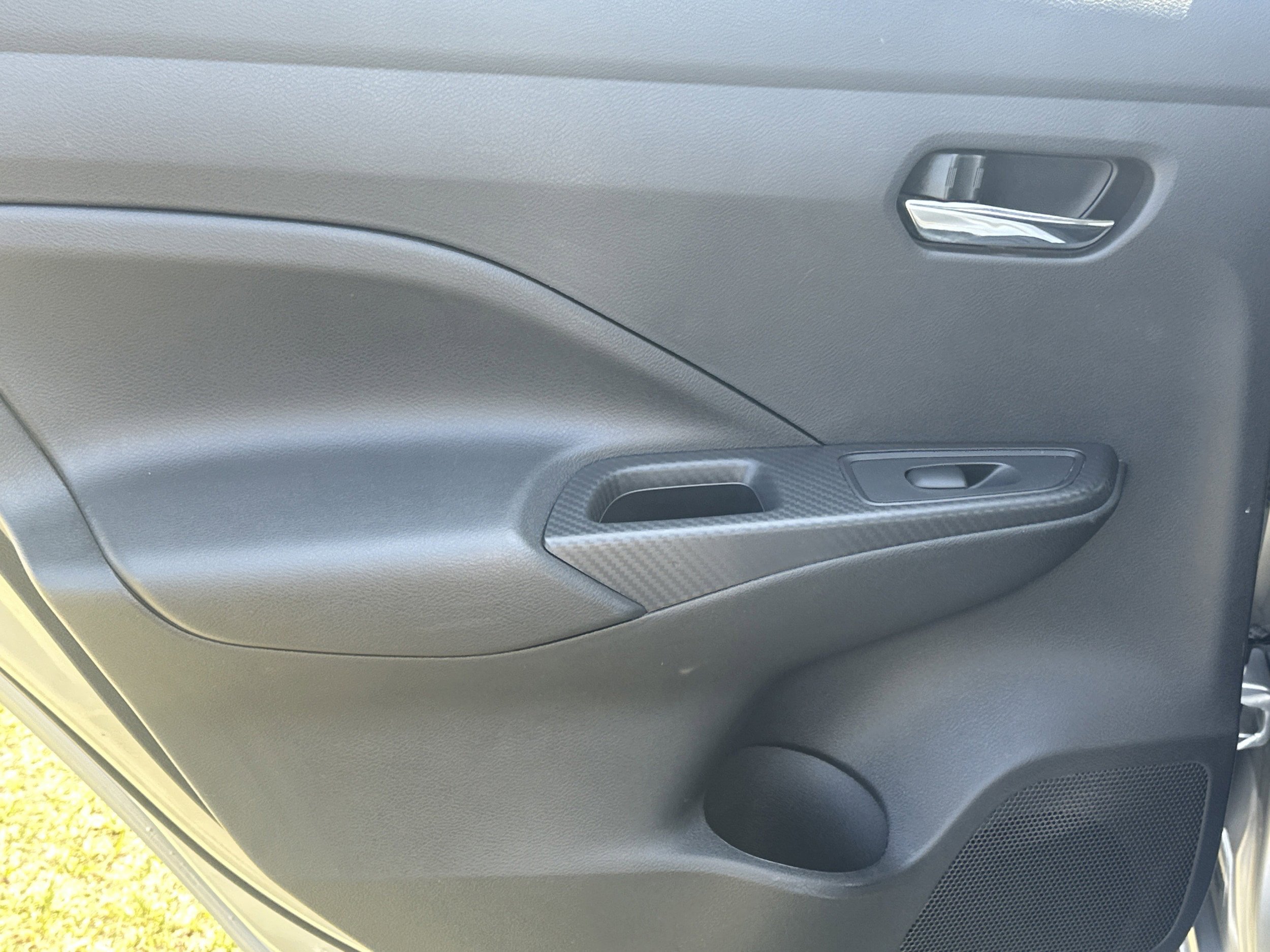 Used 2025 Nissan Versa SV FWD image 21