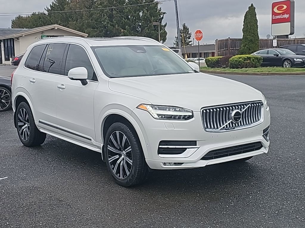 Used 2023 Volvo XC90 B6 Plus w/ Protection Package Premier image 1