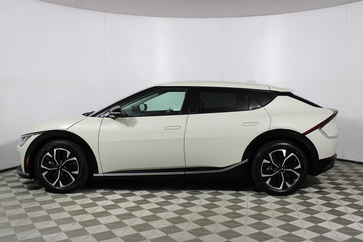 Used 2023 Kia EV6 Wind w/ Wind Technology Package RWD image 31