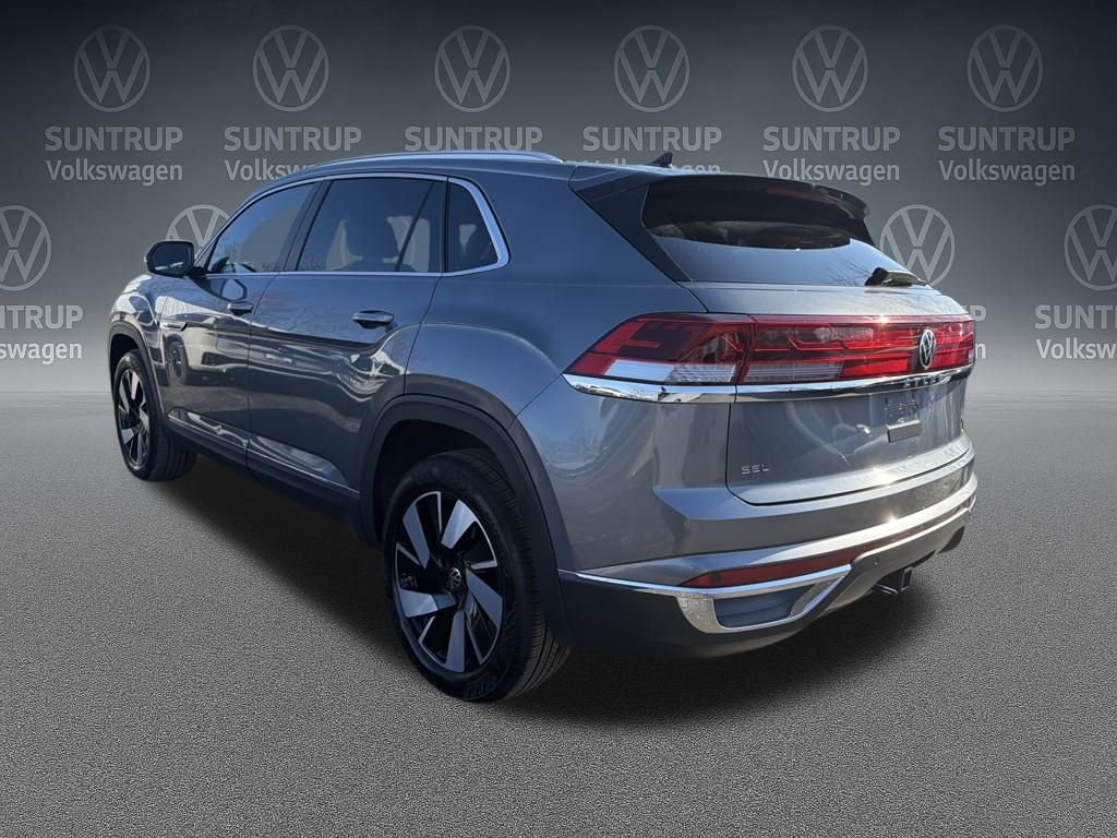 Used 2025 Volkswagen Atlas Cross Sport SEL image 21