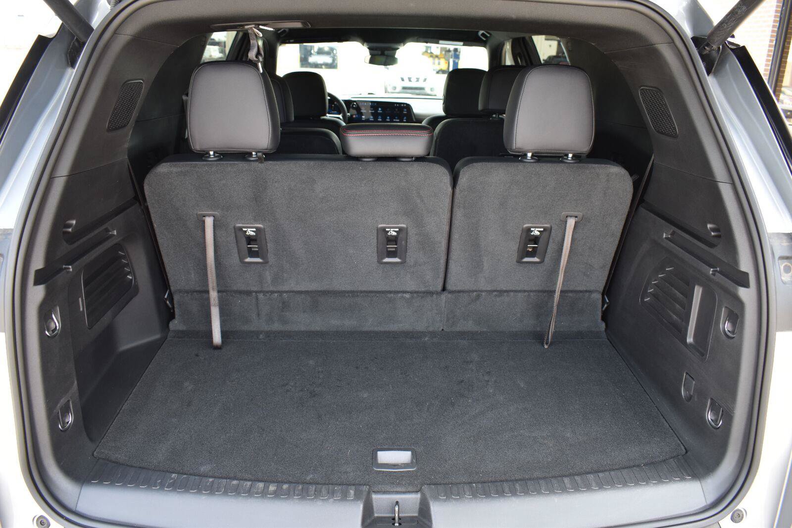 Used 2025 Chevrolet Traverse Z71 w/ Driver Confidence Package AWD/4WD image 59