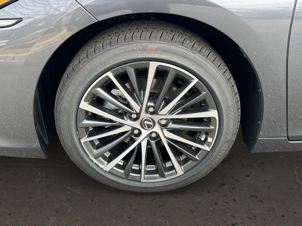 Certified 2025 Lexus ES 350 w/ Premium Package image 23