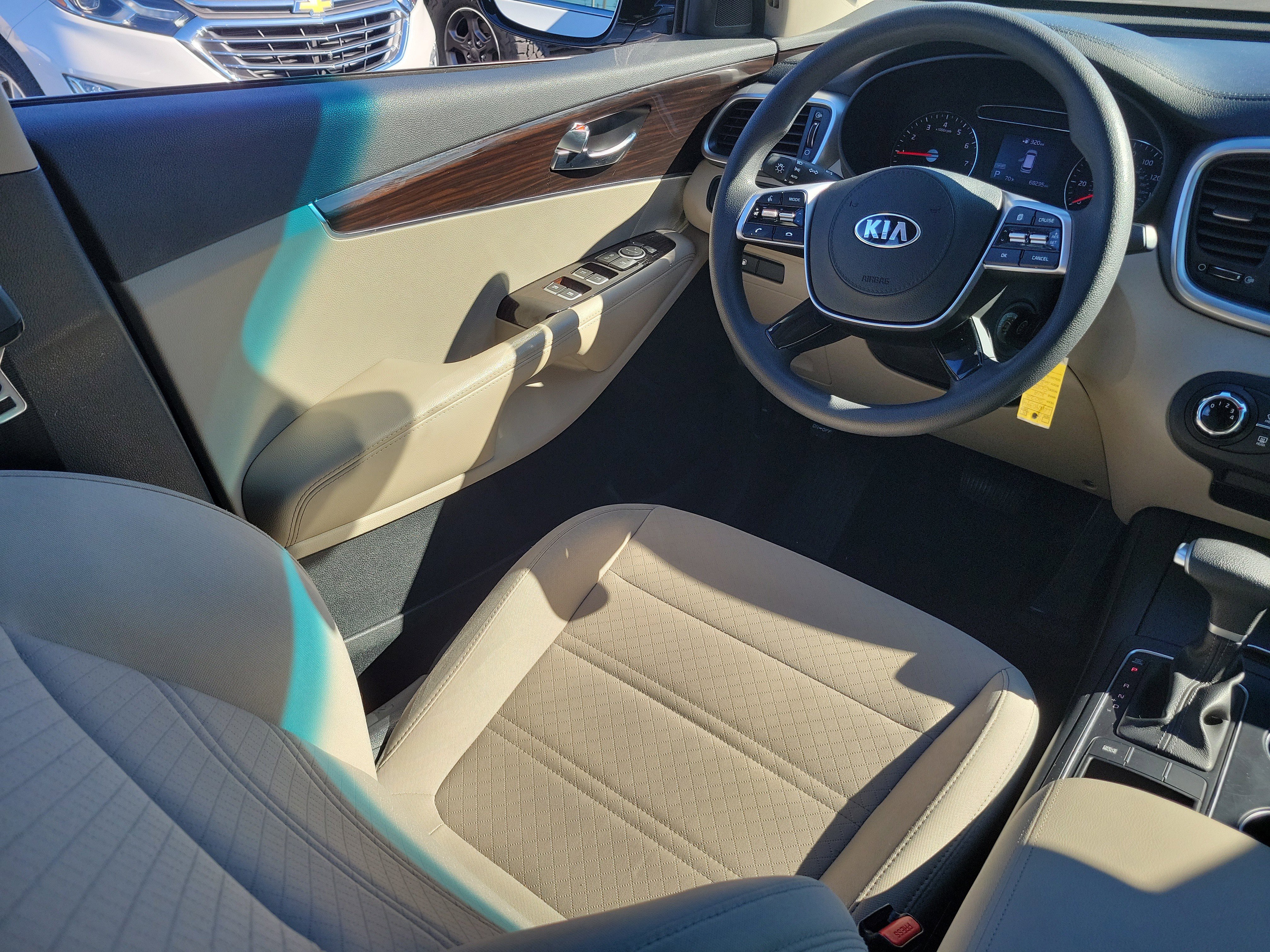 Used 2020 Kia Sorento LX image 15