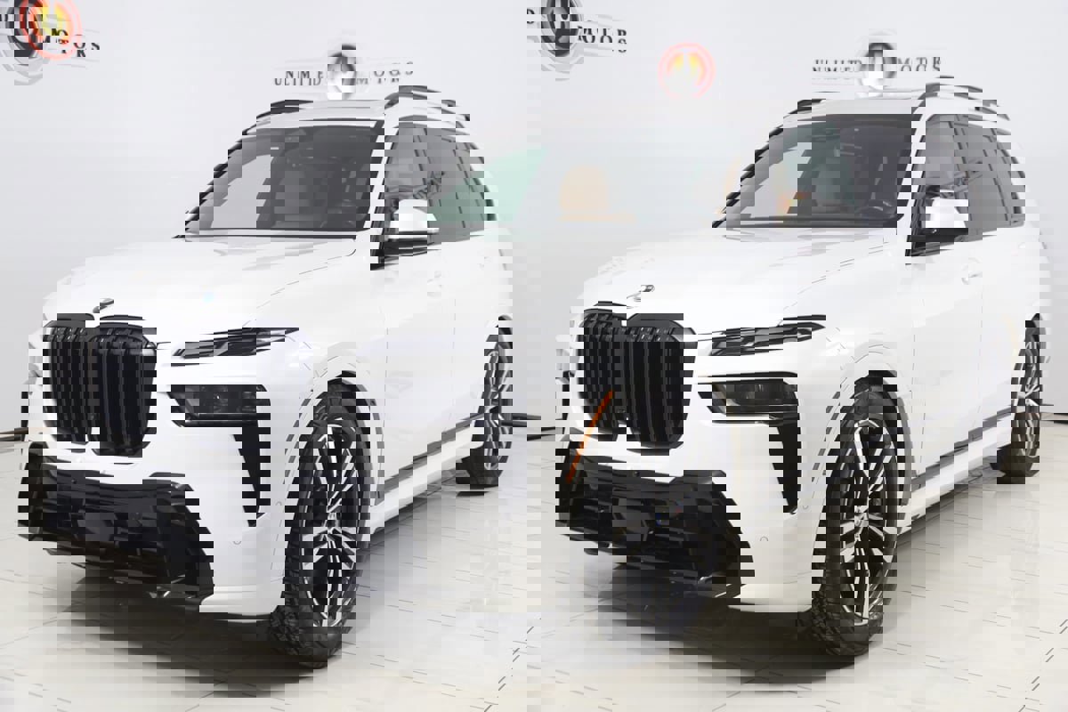 Used 2023 BMW X7 xDrive40i w/ M Sport Package image 5