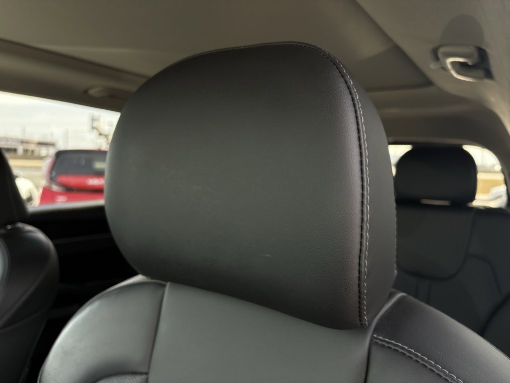 Used 2021 Kia Sorento S w/ Panoramic Sunroof Package image 24