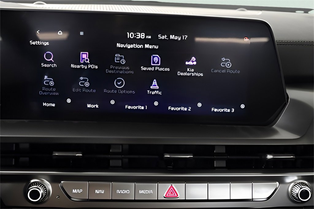 Used 2024 Kia Telluride LX image 29