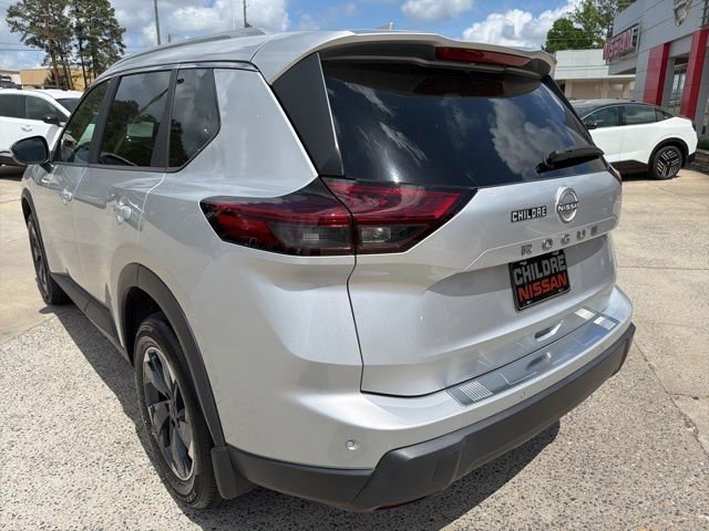 Used 2025 Nissan Rogue SV w/ SV Premium Package image 8