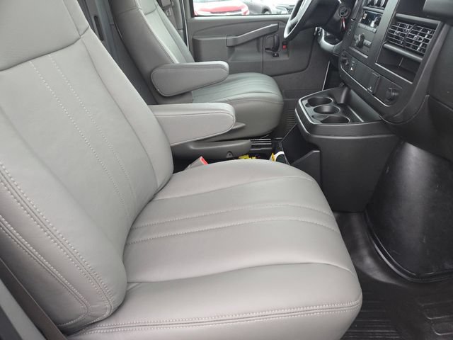 New 2026 GMC Savana 2500 w/ Enhanced Convenience Package RWD image 20