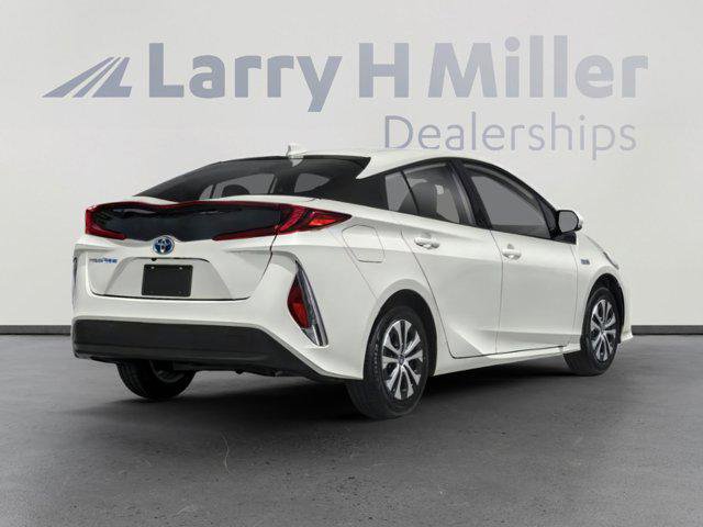 Certified 2020 Toyota Prius Prime XLE FWD image 2
