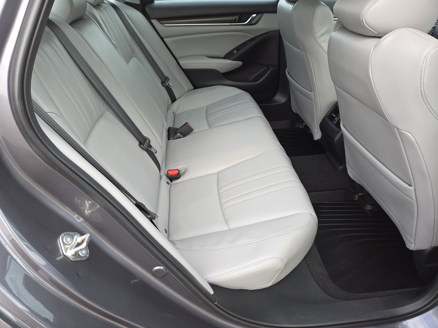 Used 2018 Honda Accord Touring image 21