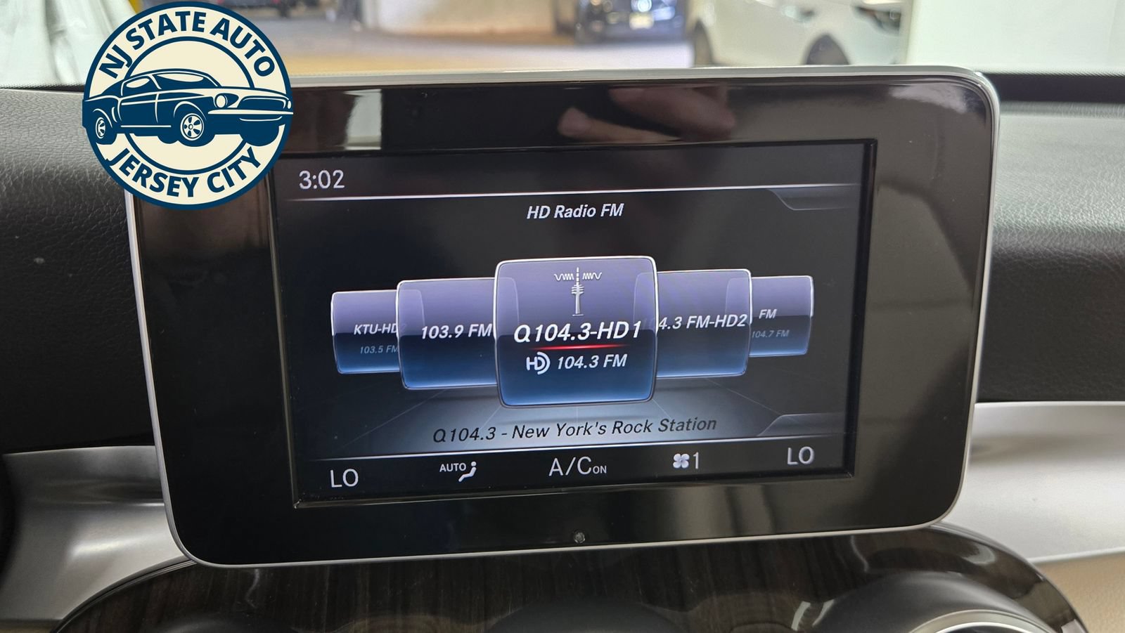 Used 2017 Mercedes-Benz C 300 4MATIC Sedan w/ Premium 1 Package image 13