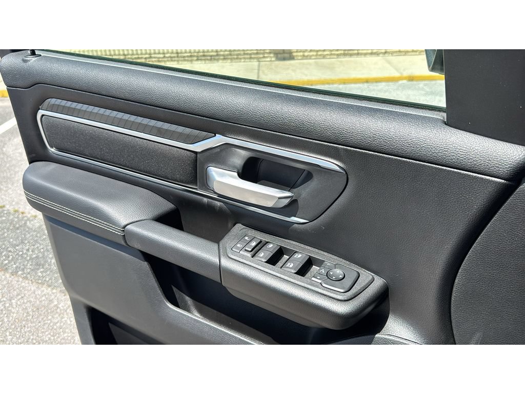 New 2026 RAM 1500 Big Horn AWD/4WD image 13