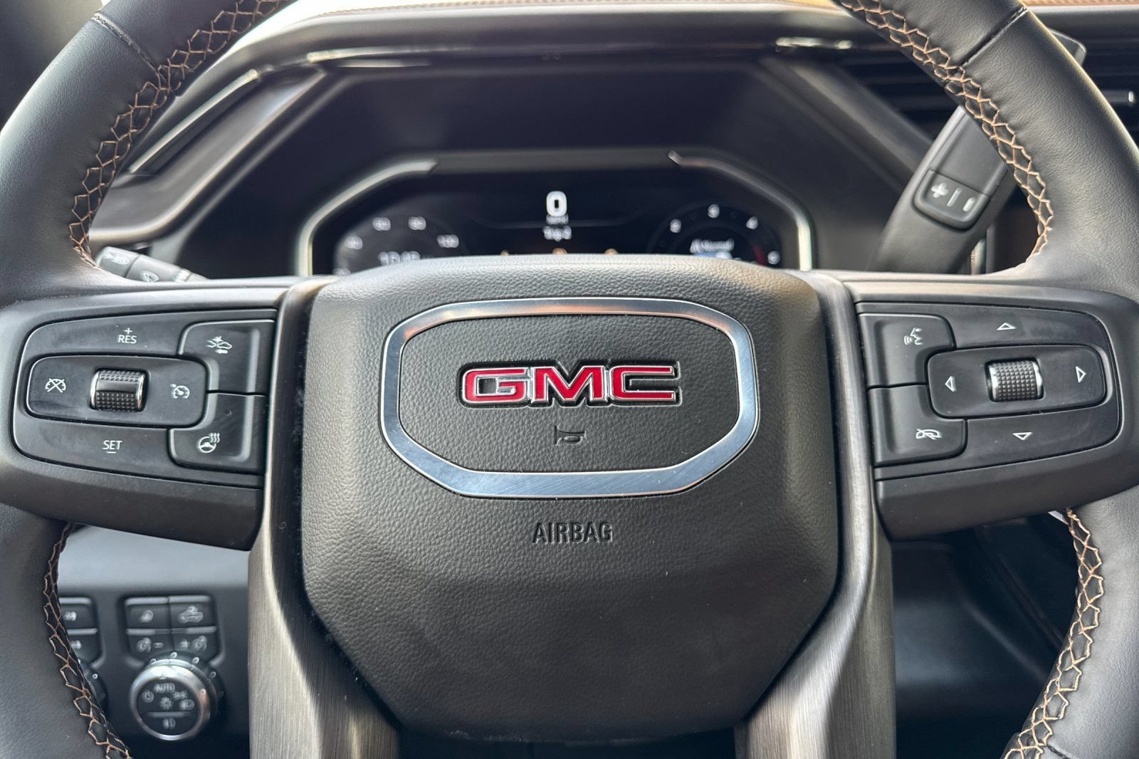 Certified 2025 GMC Sierra 2500 AT4 AWD/4WD image 23