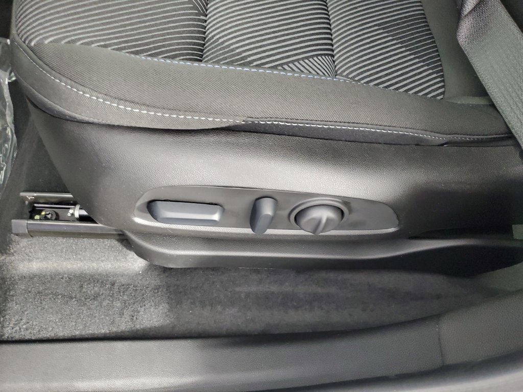 New 2027 Chevrolet Bolt LT w/ Comfort Package FWD image 27