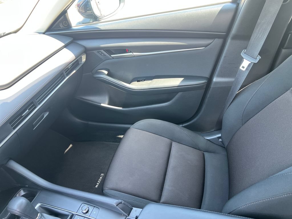 Used 2025 MAZDA MAZDA3 s FWD image 17
