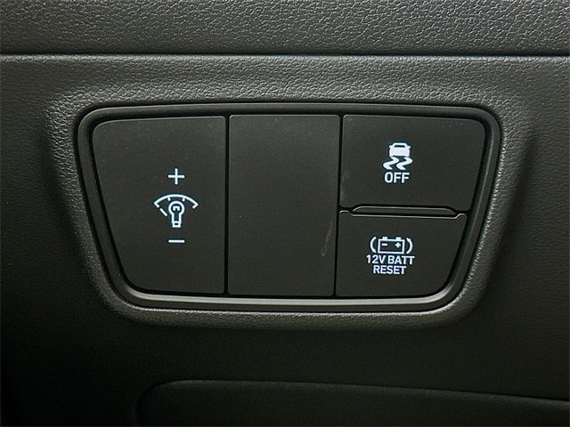 Used 2022 Hyundai Tucson Blue image 10