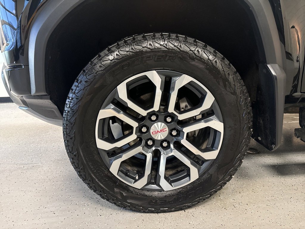 Used 2023 GMC Canyon AT4 w/ AT4 Premium Package image 39
