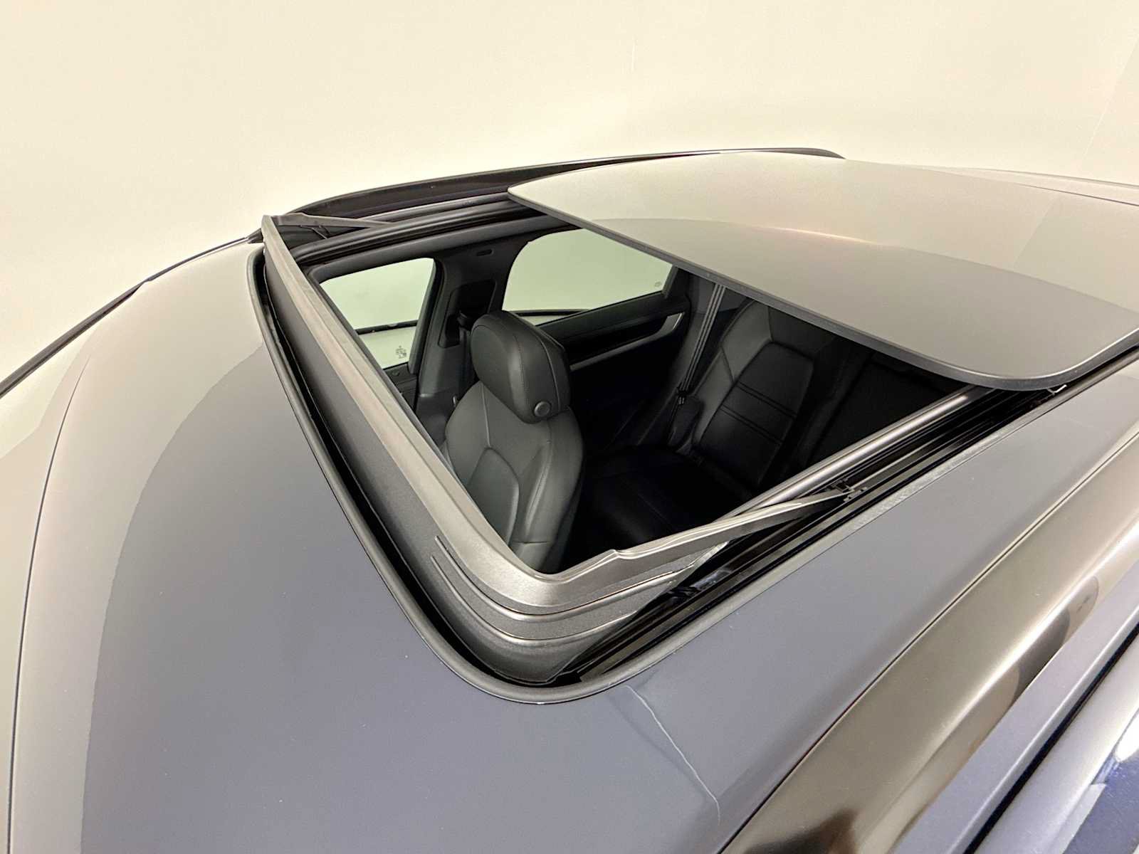 New 2026 Porsche Cayenne AWD/4WD image 22