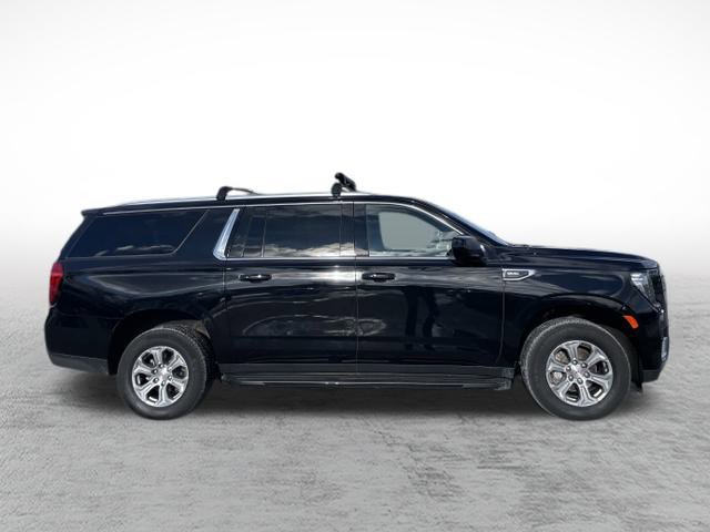 Used 2023 GMC Yukon XL SLE w/ Gmc Pro Safety Plus Package image 4