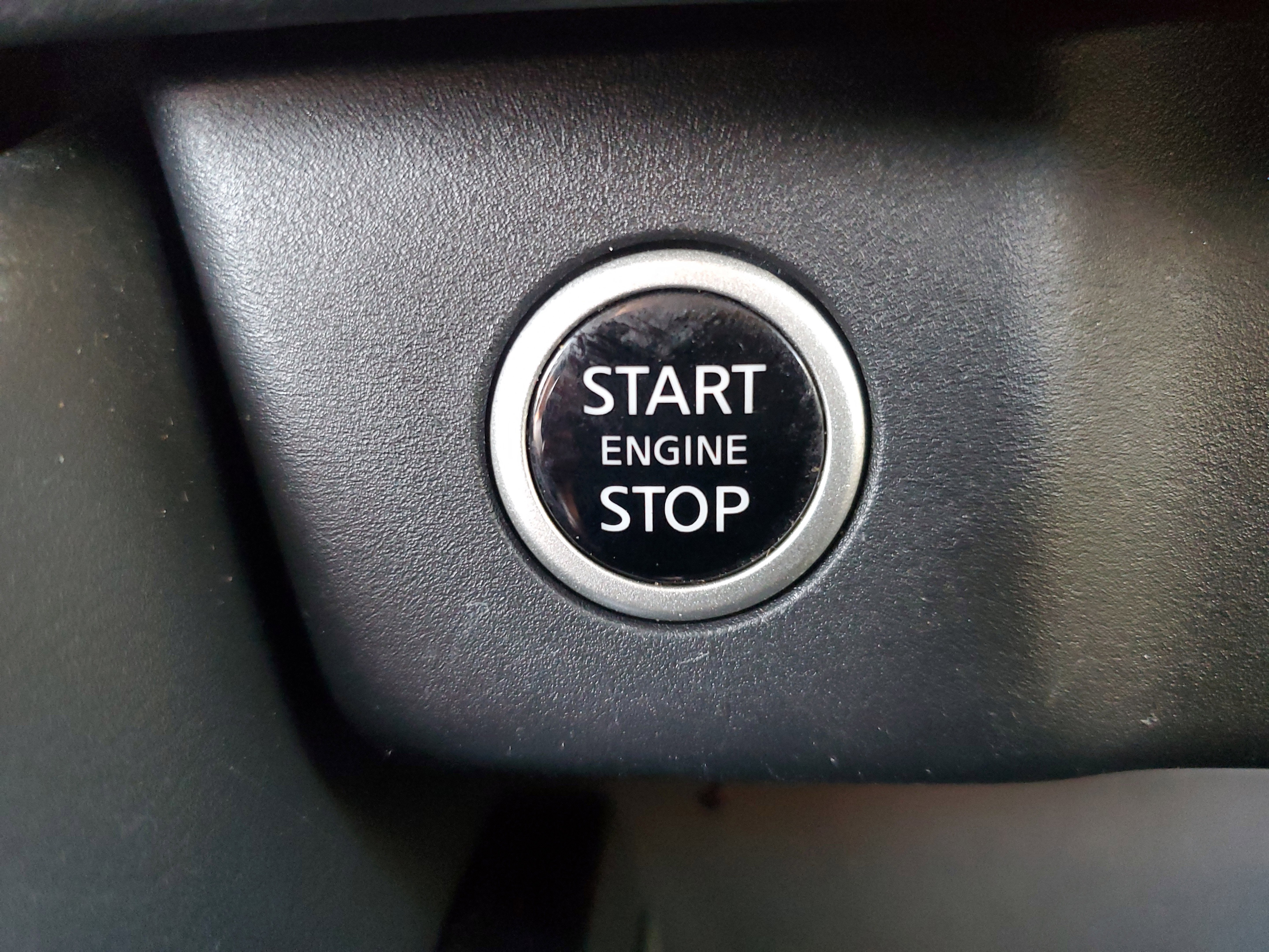 Certified 2023 Nissan Rogue SV image 22