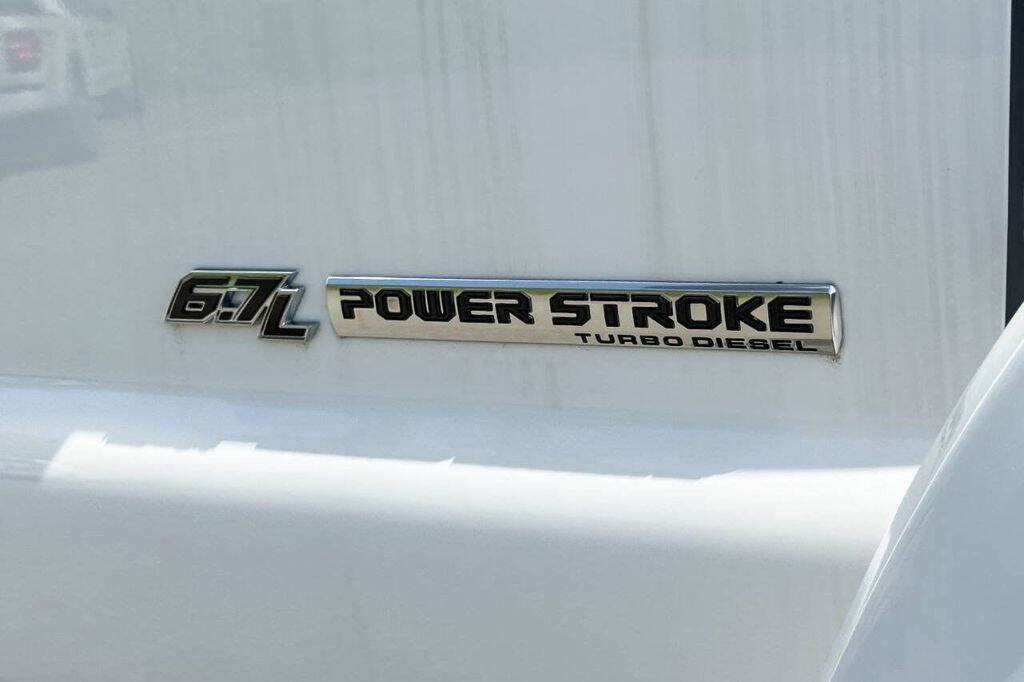 Used 2022 Ford F650 2WD Regular Cab Super Duty image 11