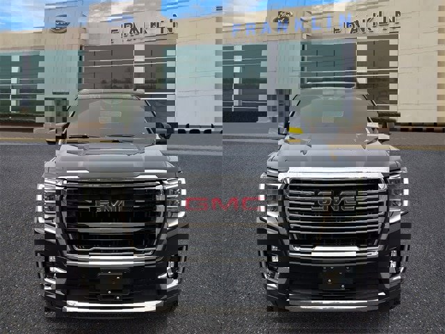 Used 2021 GMC Yukon XL SLT image 2