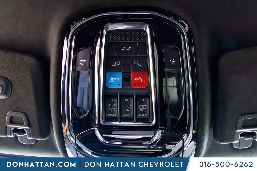 Used 2022 Jeep Grand Cherokee Summit AWD/4WD image 15