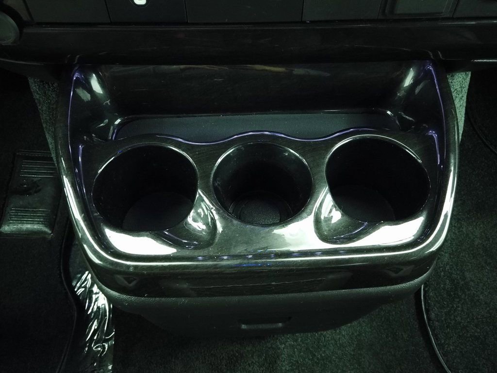 Used 2023 Chevrolet Express 2500 Extended image 28