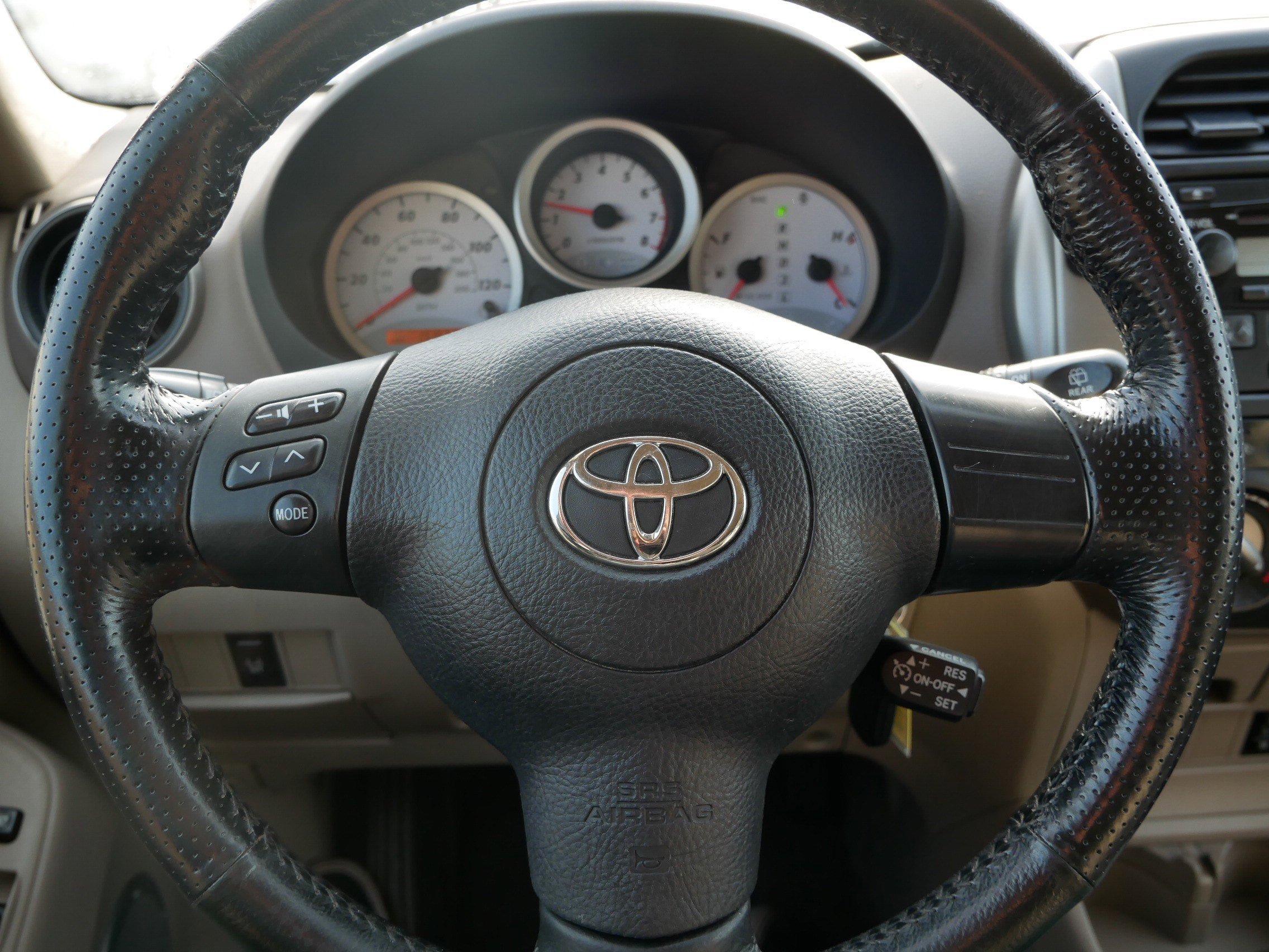 Used 2004 Toyota RAV4 4WD image 24