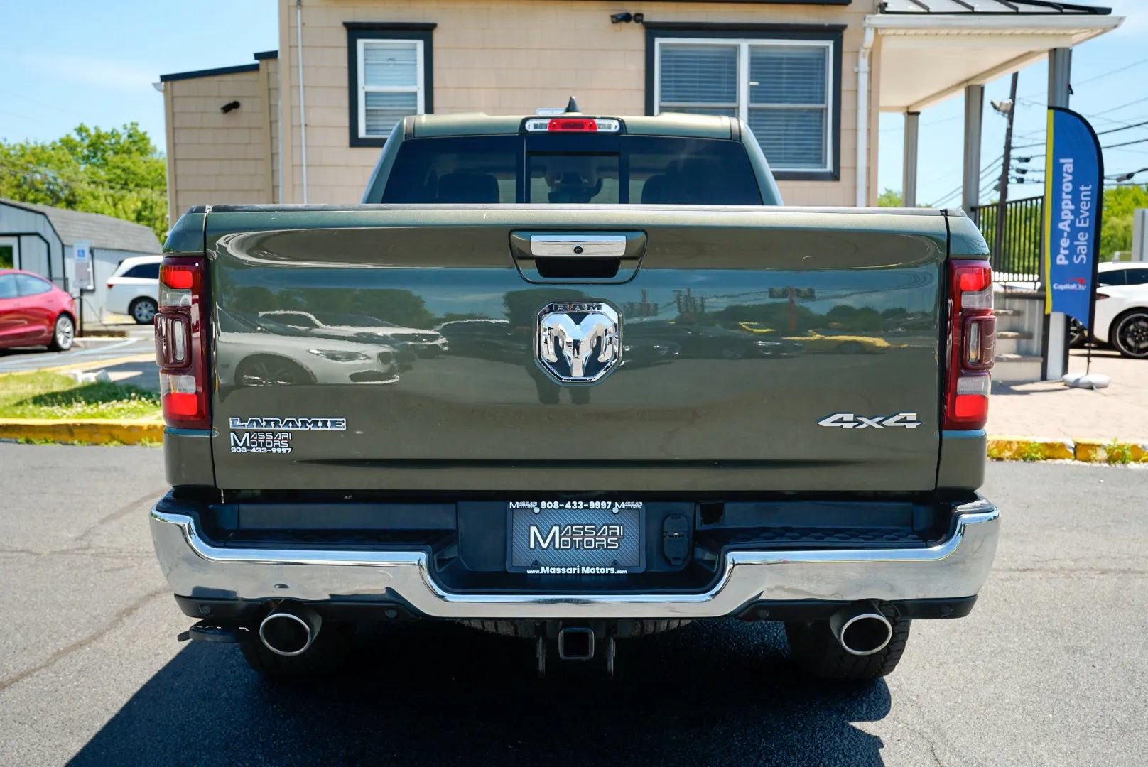 Used 2021 RAM 1500 Laramie AWD/4WD image 6