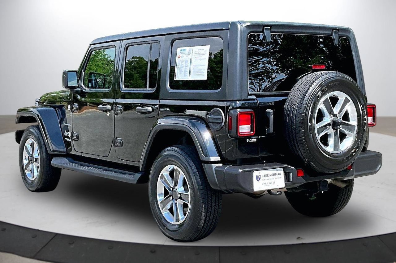 Used 2022 Jeep Wrangler Unlimited Sahara w/ Cold Weather Group AWD/4WD image 7