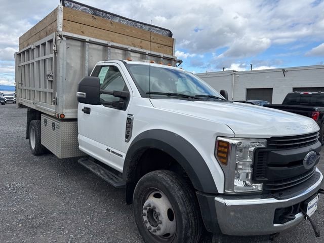 Used 2019 Ford F550 4x4 Regular Cab Super Duty w/ XL Value Package image 4