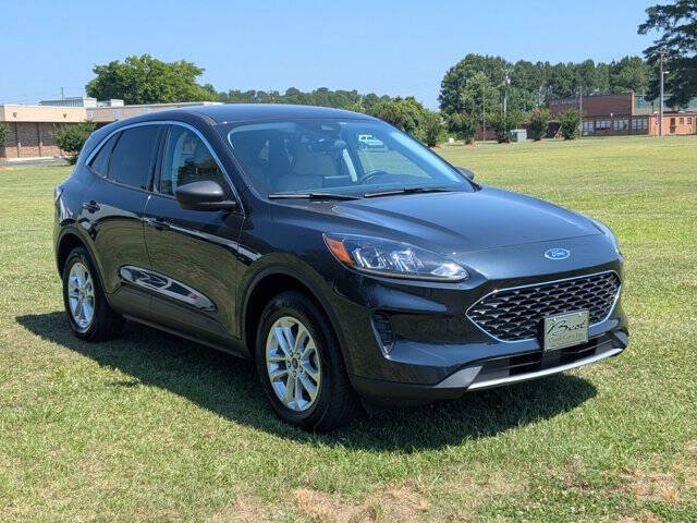 Used 2022 Ford Escape SE w/ Convenience Package