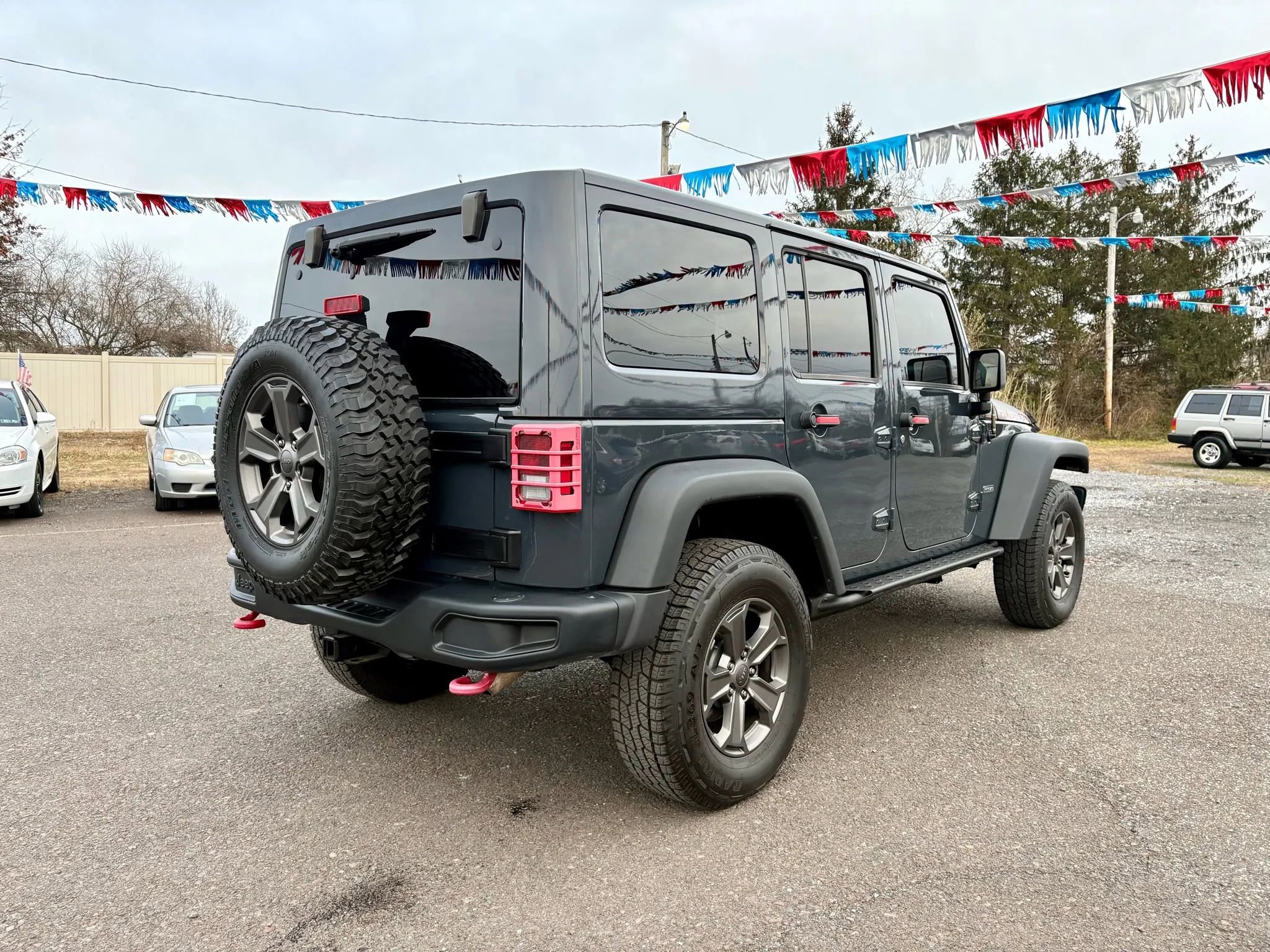 Used 2017 Jeep Wrangler Unlimited Rubicon image 5