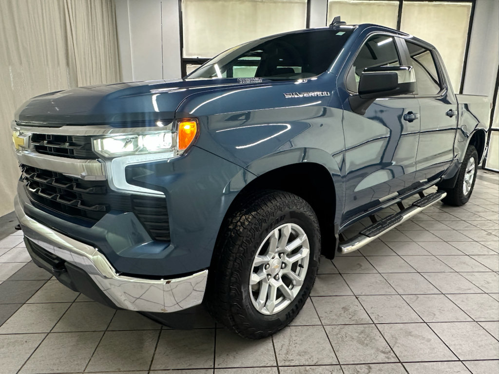 Certified 2024 Chevrolet Silverado 1500 LT AWD/4WD image 12