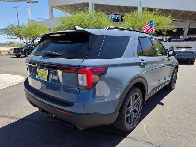 New 2026 Ford Explorer ST-Line w/ ST-Line Street Pack RWD image 4