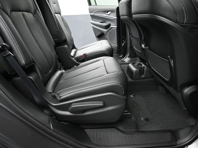 New 2025 Jeep Grand Cherokee L Limited image 16