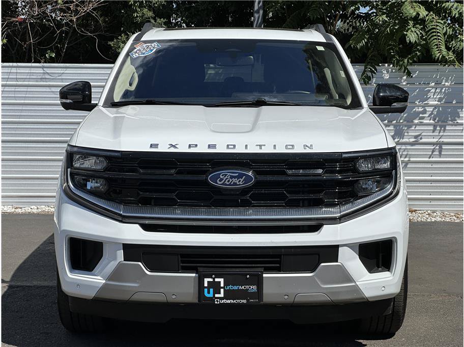 Used 2025 Ford Expedition Max Platinum AWD/4WD image 7