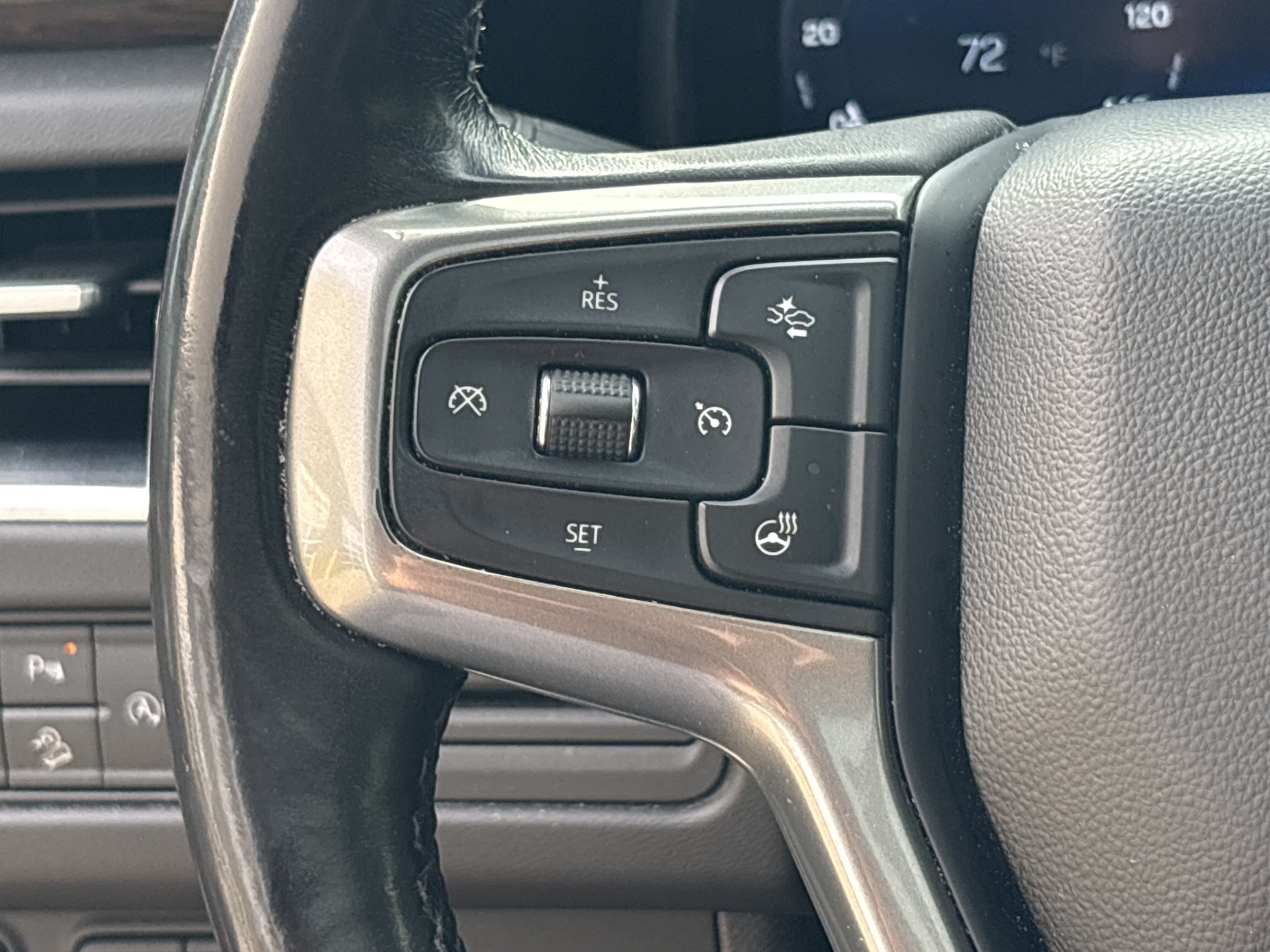 Used 2023 Chevrolet Tahoe Premier AWD/4WD image 19
