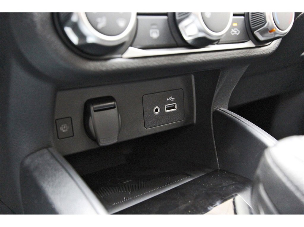 New 2025 Nissan Versa SV w/ Trunk Package image 18