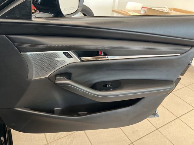 Used 2022 MAZDA MAZDA3 s FWD image 22