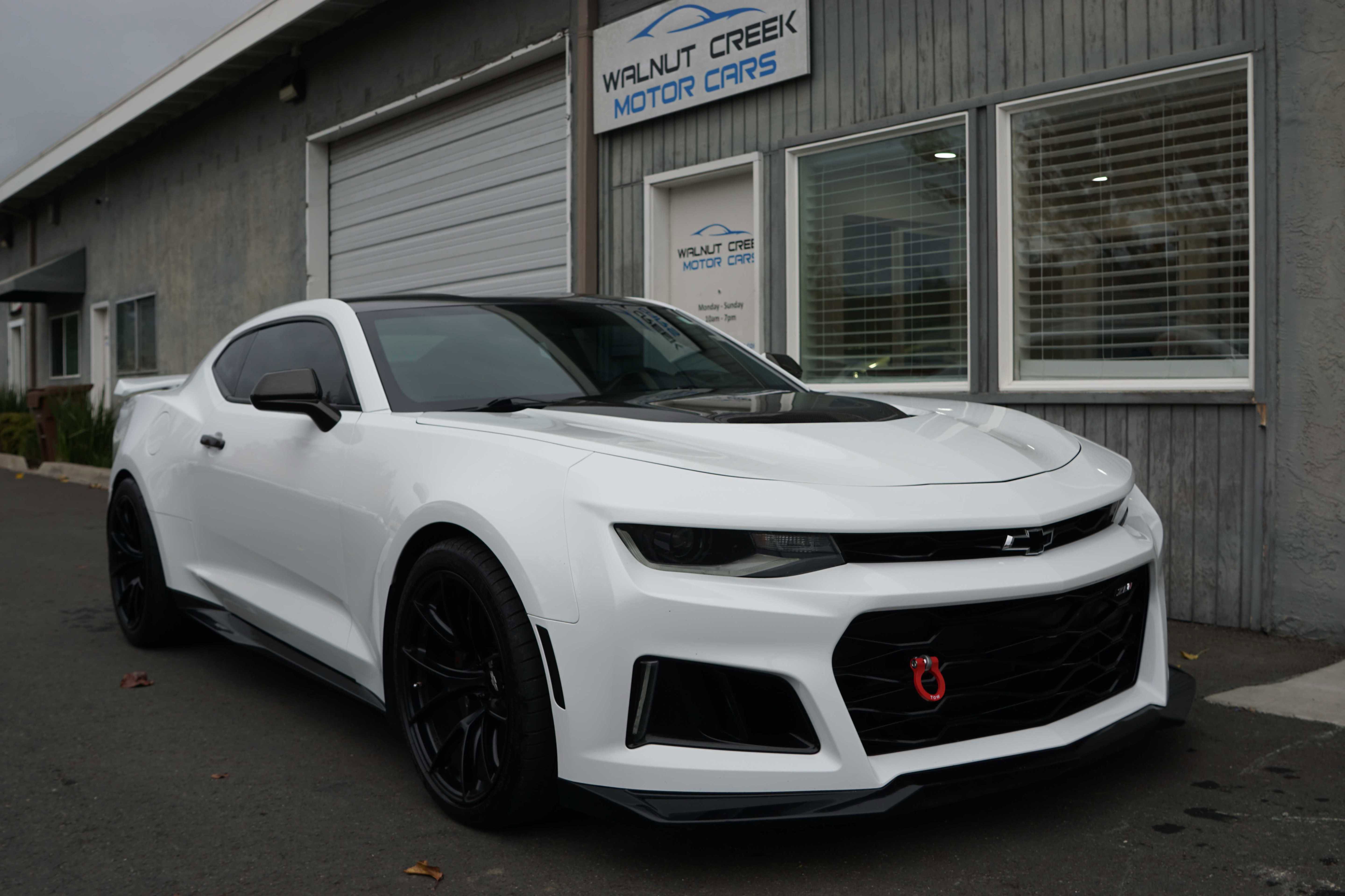 Used 2018 Chevrolet Camaro ZL1 image 27