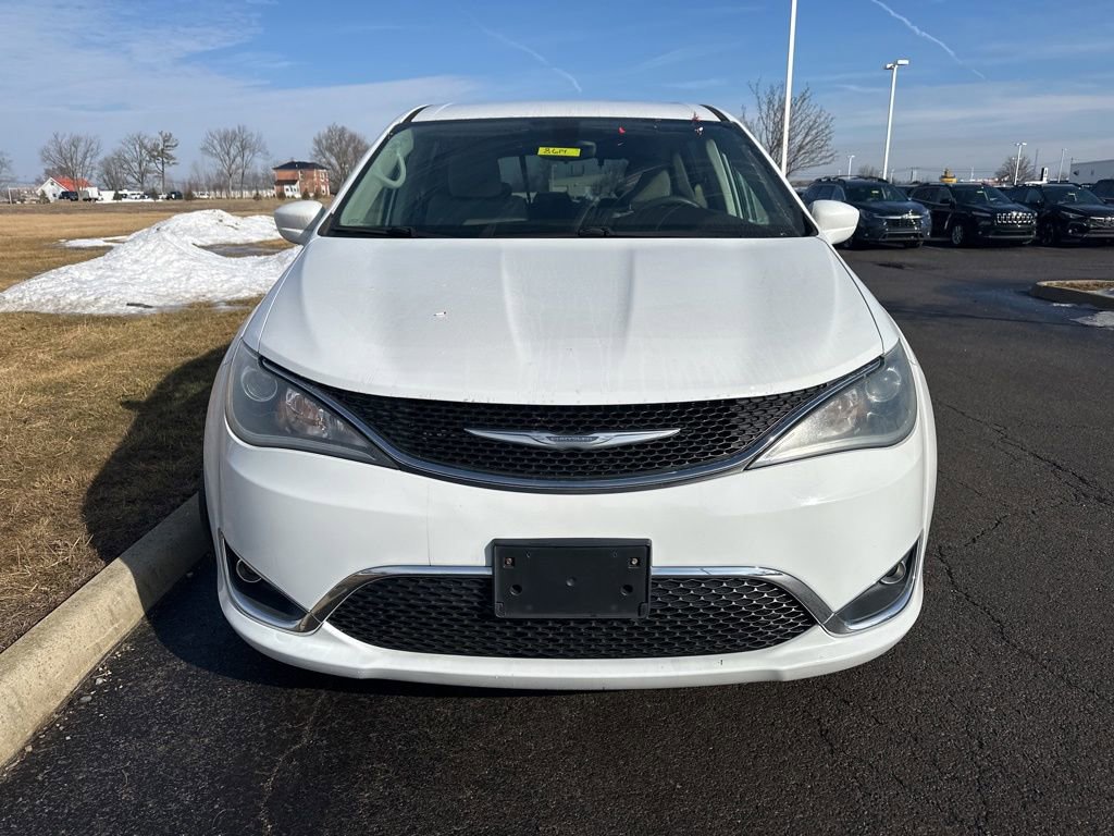 Used 2018 Chrysler Pacifica Touring Plus w/ Tire & Wheel Group image 2