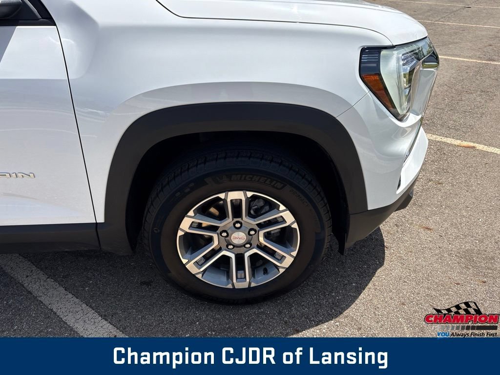 Used 2025 GMC Terrain Elevation AWD/4WD image 35