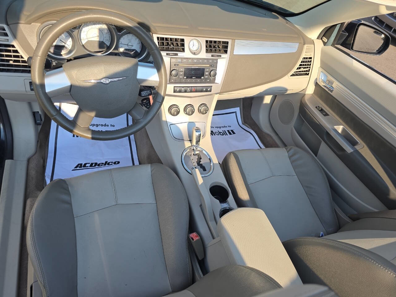 Used 2008 Chrysler Sebring Touring w/ Special Touring Group image 17