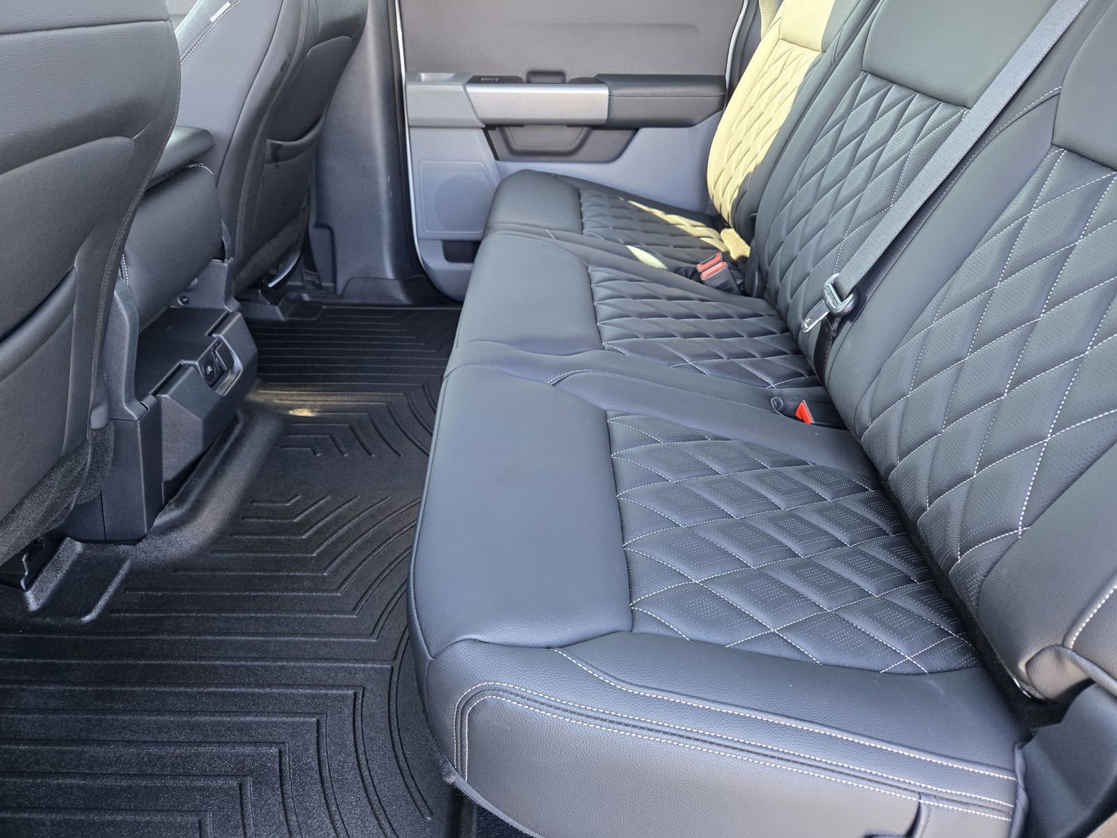 Used 2024 Ford F250 XL w/ STX Appearance Package image 29