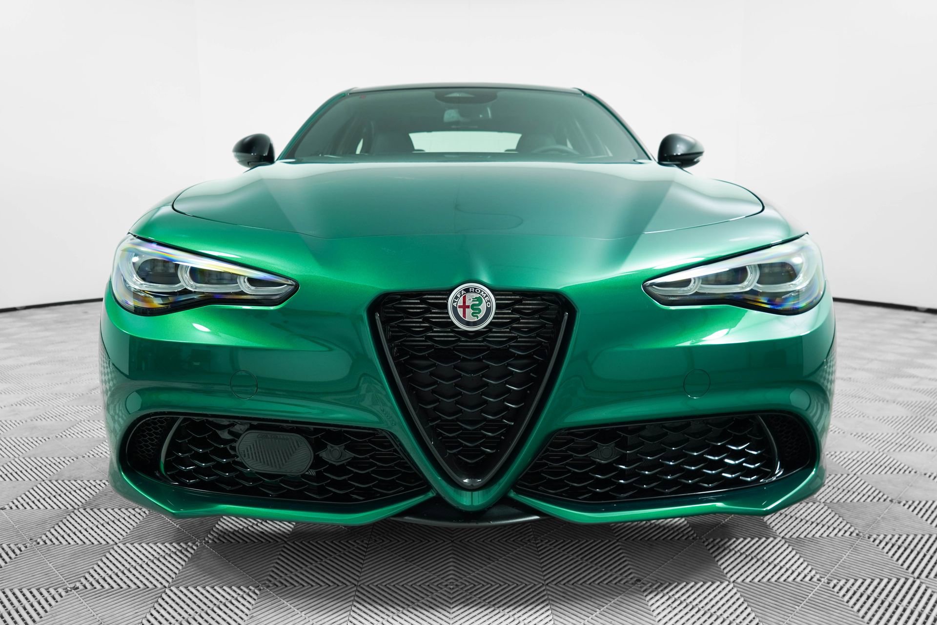 New 2025 Alfa Romeo Giulia image 3