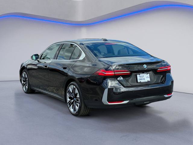 Used 2026 BMW 540i xDrive AWD/4WD image 3