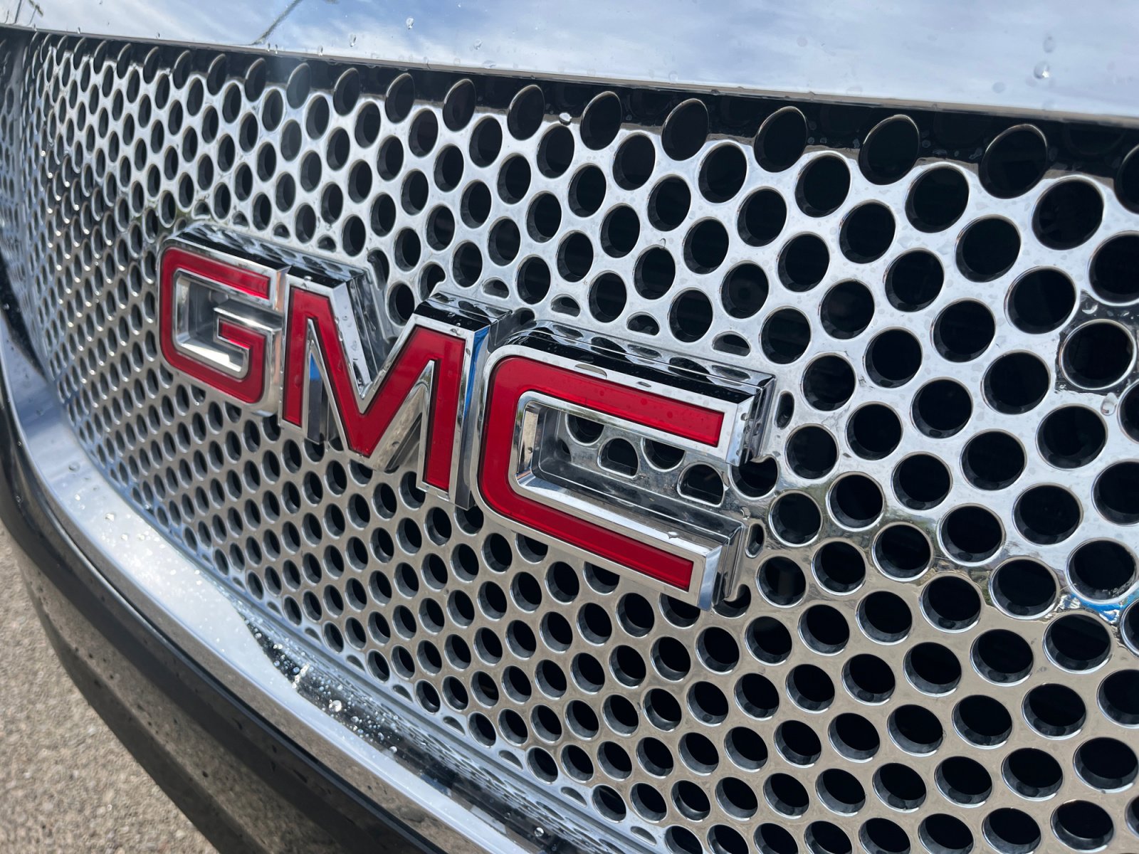 Used 2013 GMC Yukon Denali AWD/4WD image 23