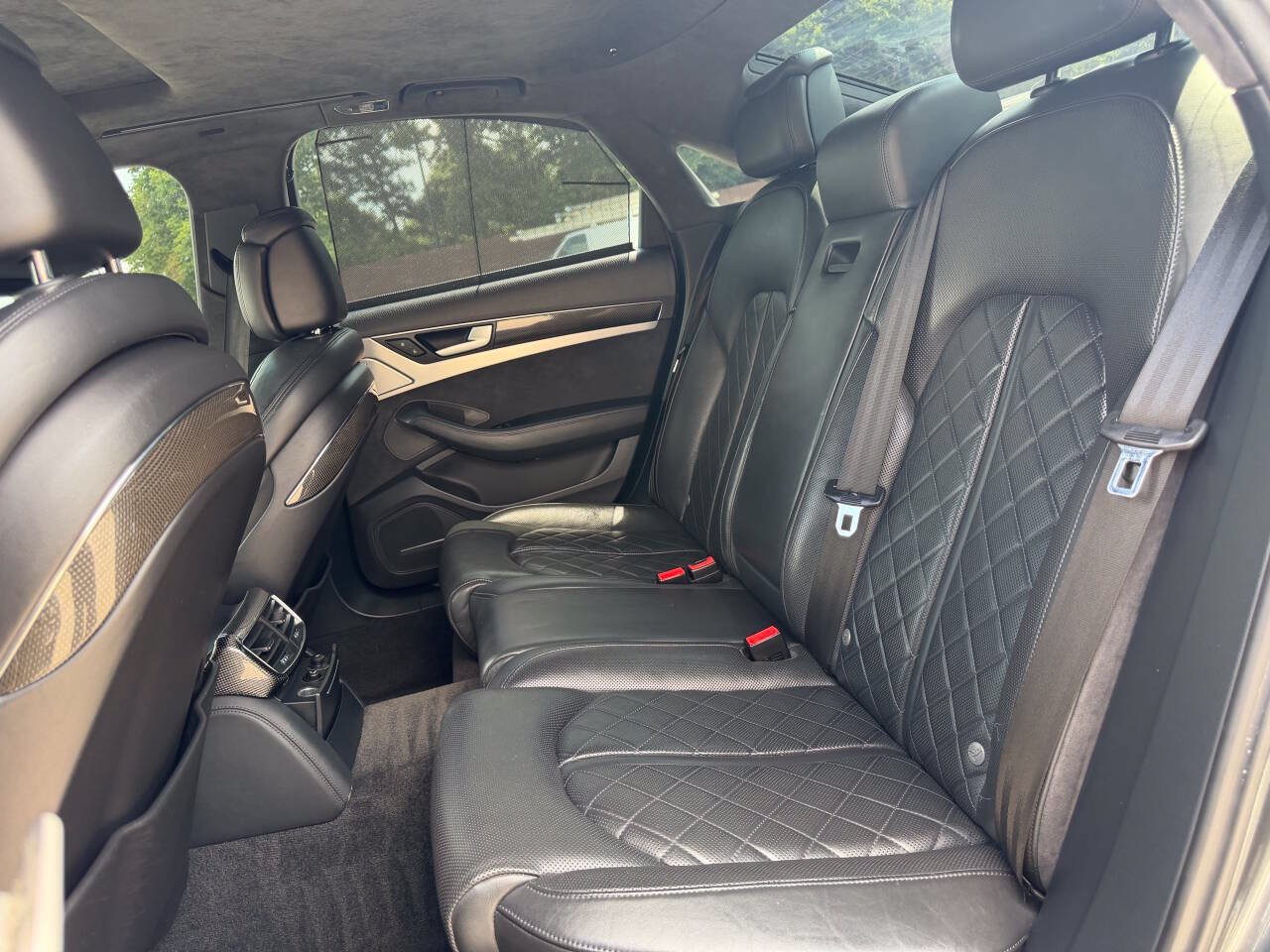 Used 2014 Audi S8 AWD/4WD image 8